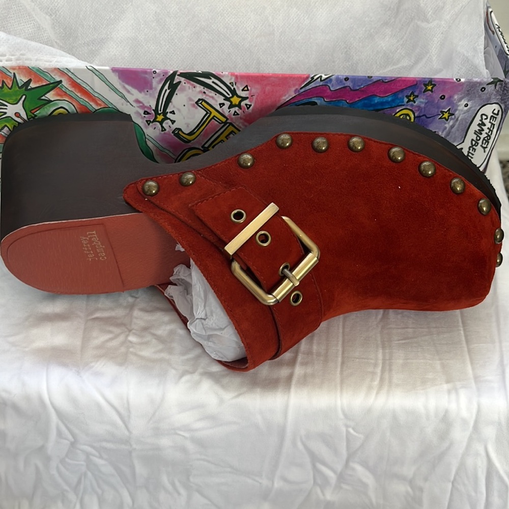 Shoes - Picture 4 of 9